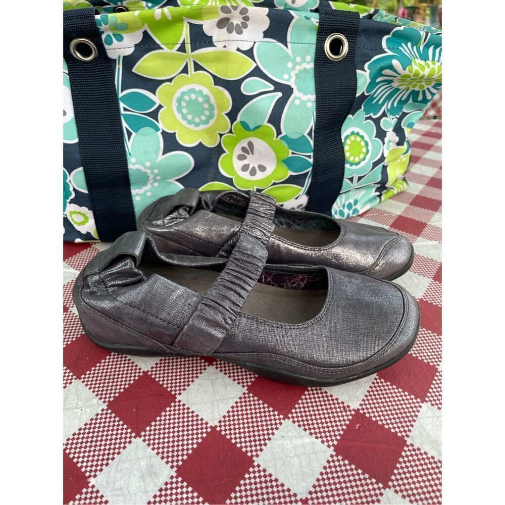 ✅Dansko Chrissy Pewter Stretch Leather MaryJane Strap Clog Shoes Wms